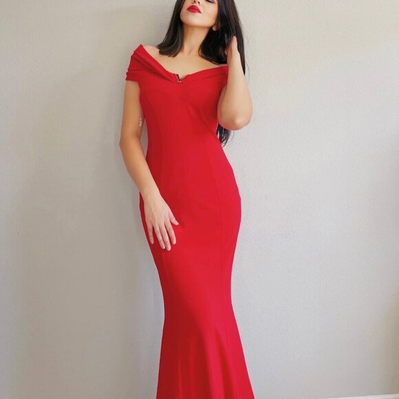 Red Maxi Evening Dress - Picture 5 of 6